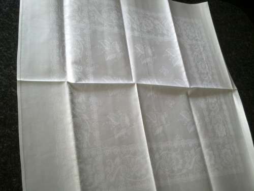 Six perfect Irish linen large dinner serviettes 55cm square never used!