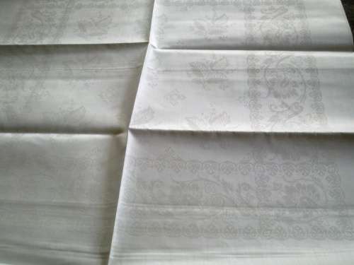 Six perfect Irish linen large dinner serviettes 55cm square never used!