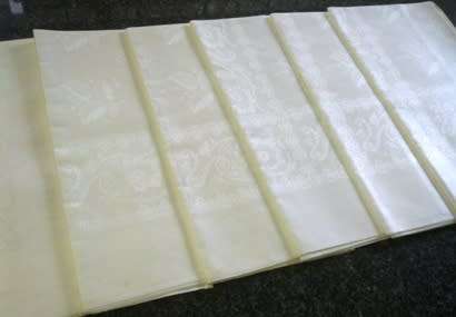Six perfect Irish linen large dinner serviettes 55cm square never used!