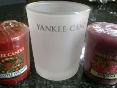 Yankee candles x 2 with glass container