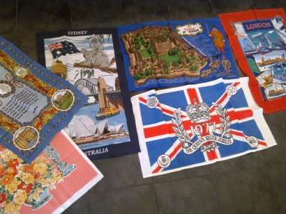 Six vintage kitchen towels