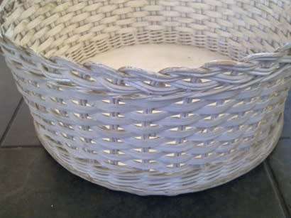 Round woven storage basket with handles
