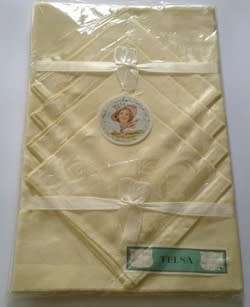 Gold Rayon tablecloth and 4 napkins