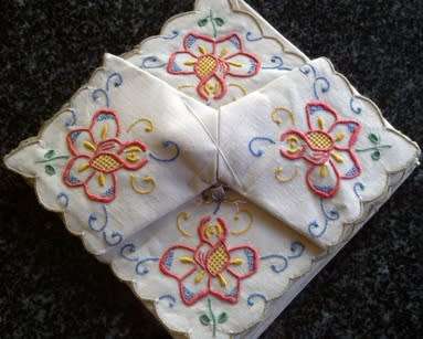 Beautiful Madeira linen tablecloth & 4 napkins