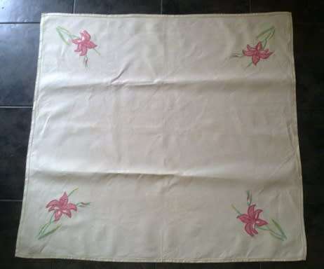 Vintage small ivory linen embroidered tablecloth / centre piece