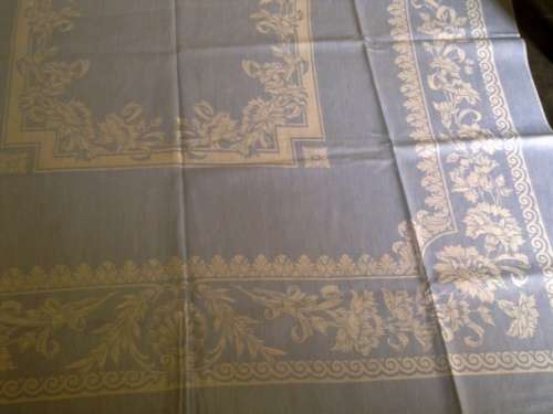 Gorgeous large vintage blue Damask linen tablecloth & 6 dinner serviettes