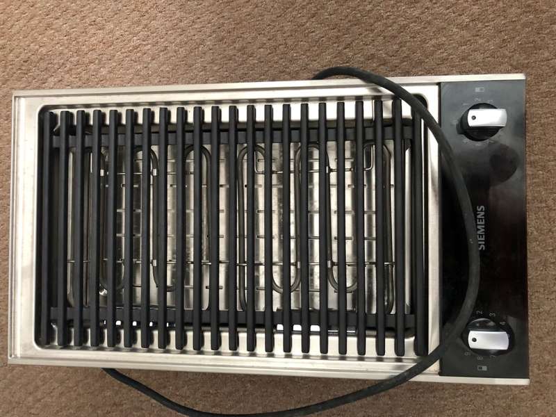 BRAND NEW SIEMENS ET5100  GAS AND ELECTRIC SMOKELESS DOMINO LAVA ROCK BBQ GRILL
