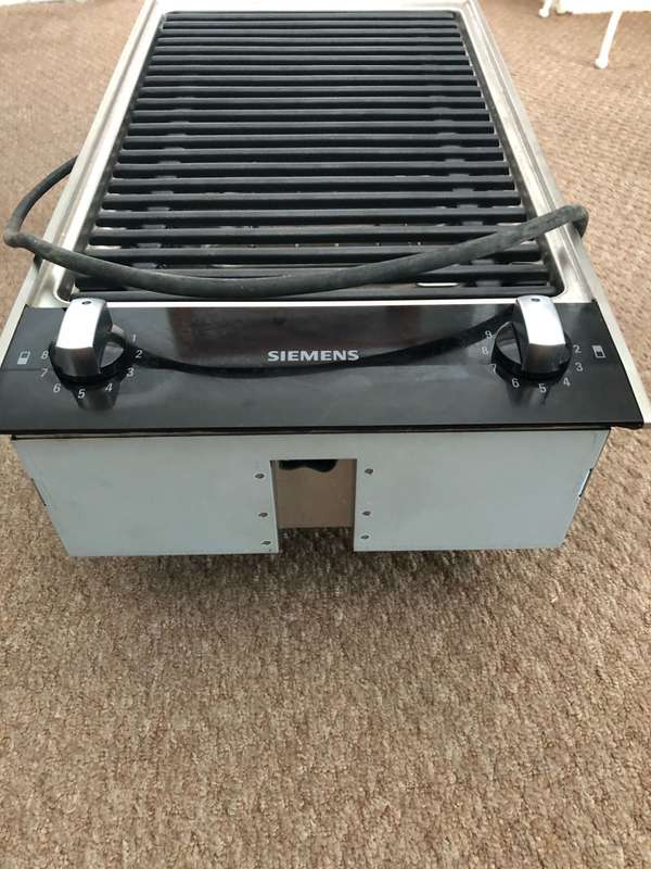 BRAND NEW SIEMENS ET5100  GAS AND ELECTRIC SMOKELESS DOMINO LAVA ROCK BBQ GRILL