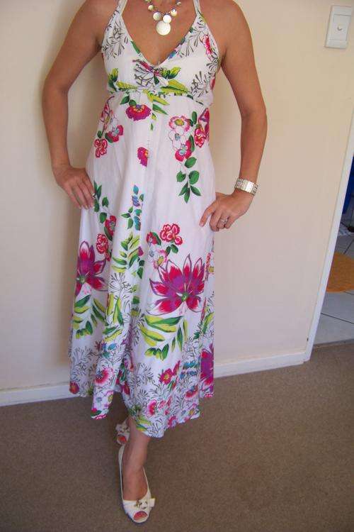 3 x Tops & a Dress - You are bidding on 4 items here!!!
