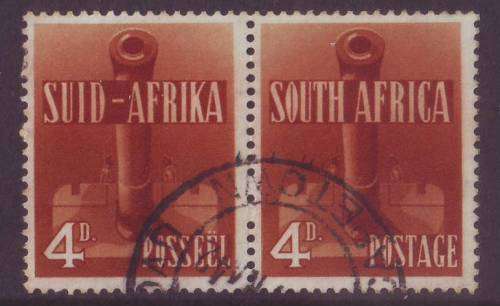UNION  - 1941 War Effort Large format  4d pair orange-brown SACC 91 VF USED