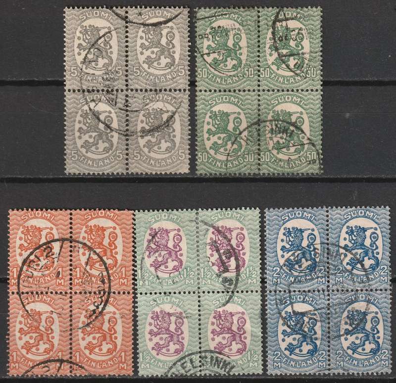 FINLAND - Lion Issues 5 blocks of 4 VF USED