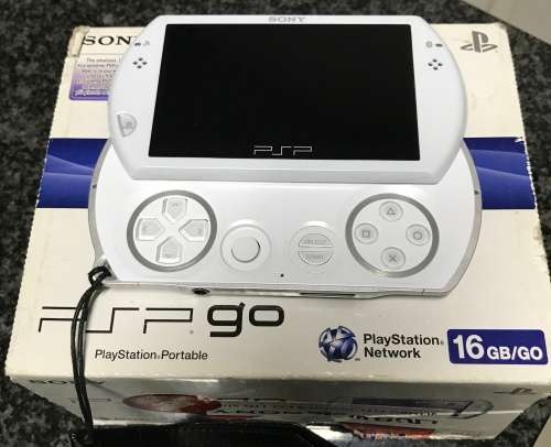 Sony PSP Go, 16 GB, in very good condition.