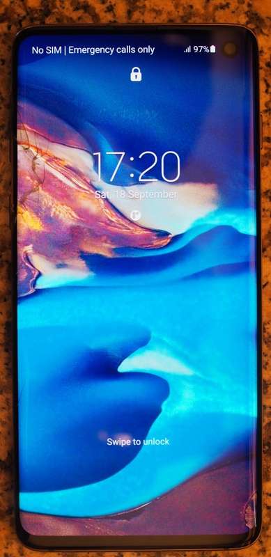 Samsung Galaxy S10 + New Case (and S7 Box)