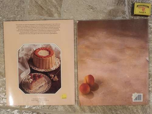 Book bundle: Cakes and Desserts!