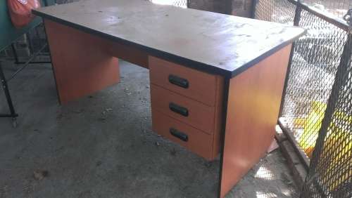 Wooden 3-Drawer desk