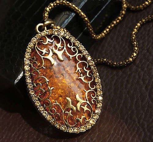 Hot Oval Amber Hollow Rhinestone Long Chain Pendant Necklace
