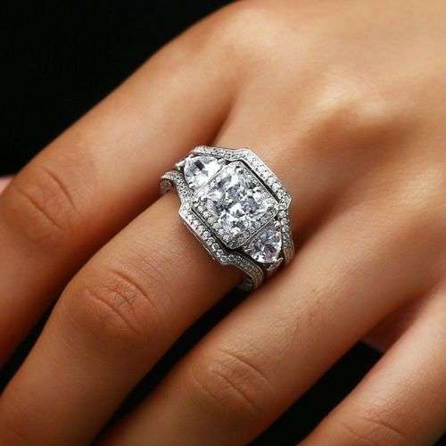 Distinctive Silver White Topaz Ring Set