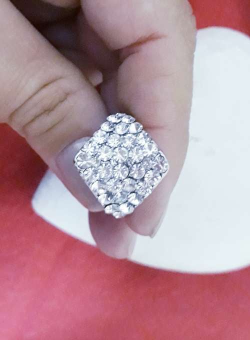 Elegant Silver WhiteTopaz Ring