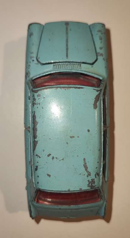 Dinky Toys die cast Morris 1100