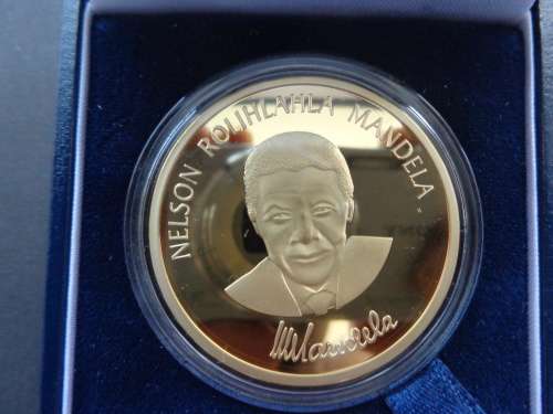 NELSON MANDELA Special Gold  Plated Coin with signature  and Robben Island on reverse