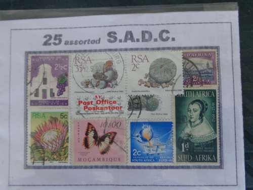 290 PACKS of 25 Stamps of South African Stamps