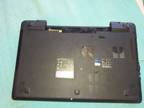 Acer Travelmate P256 Intel Core i5 1.7 GHz - Intel HD Graphics 4400 Laptop - please read first!