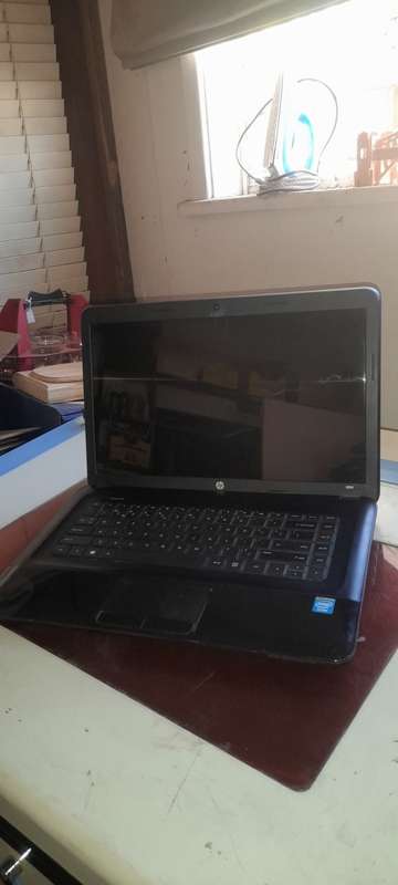HP TPN I105 Core i5 3230M Laptop *Please Read