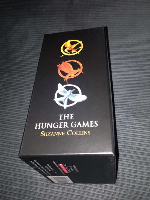 Hunger Games Trilogy Box Set Paperback