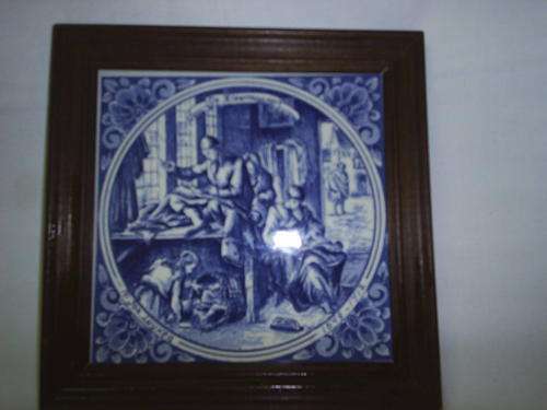 Lovely Tile in Wooden Frame - "DE KLEERMAAKERY" ====BEAUTIFUL====