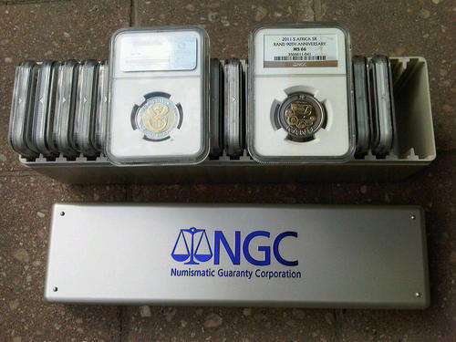 20 x 2011 R5 Rand 90th Anniversary coins (MS66) + free NGC Slab Box! Bid per coin.