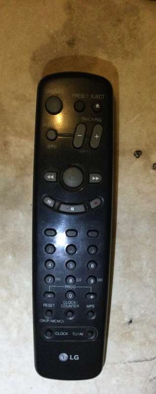 LG VHS VCR with remote