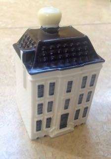 SEALED BLUE DELFT'S KLM BOLS HOUSE (NO 93)