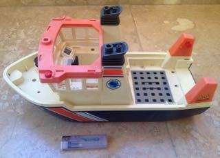 playmobil explorer boat 2008