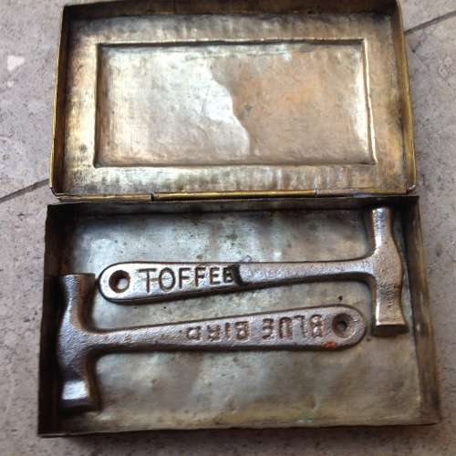 walkers toffee hammers in vintage brass case