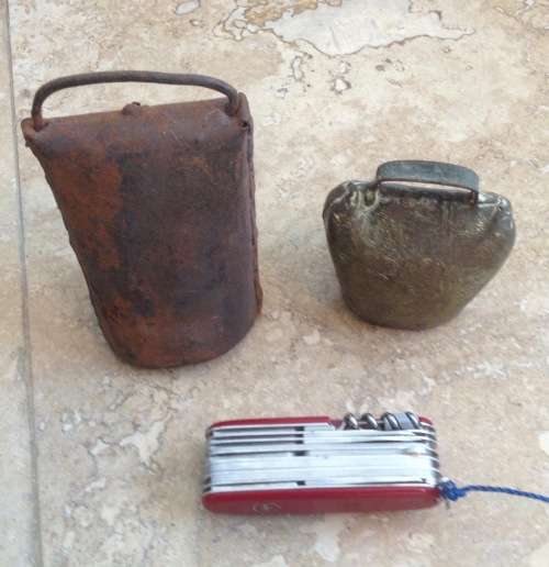 pair cow bells