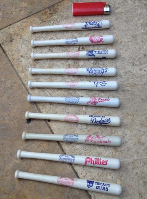 vintage louisville slugger bats , hillerich & bradsby , miniature x 10 baseball