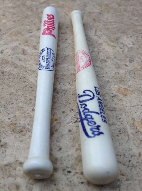 vintage louisville slugger bats , hillerich & bradsby , miniature x 10 baseball