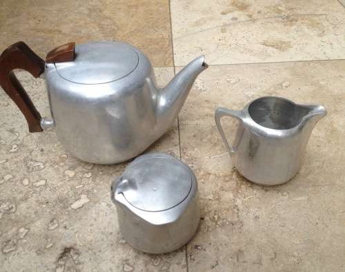 vintage  New Maid retro  Picquot Ware 3 piece tea set