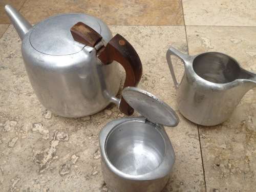 vintage  New Maid retro  Picquot Ware 3 piece tea set