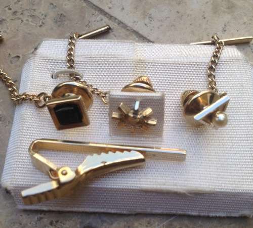 lot of 4 vintage  tie clips