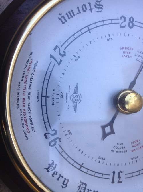 SB banjo barometer