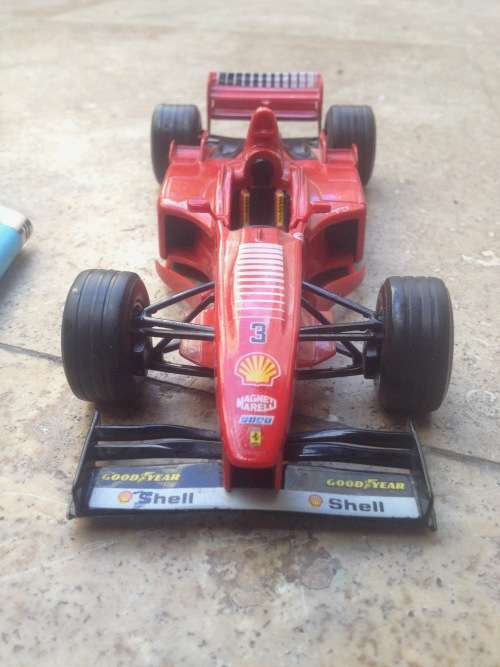 Burago Ferrari F300 , scale 1-24