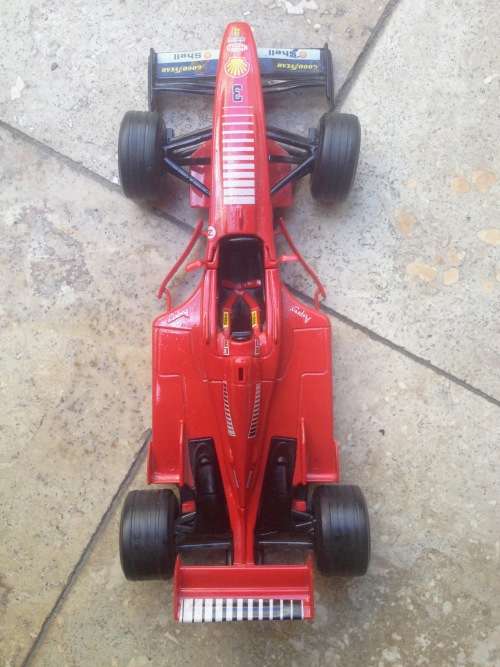 Burago Ferrari F300 , scale 1-24