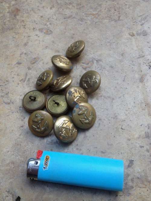 Old Navy brass buttons 11 units