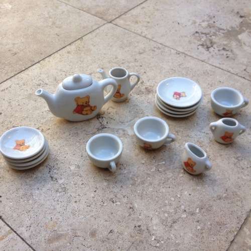 Porcelain Tea Set Winnie the Pooh 16 piece