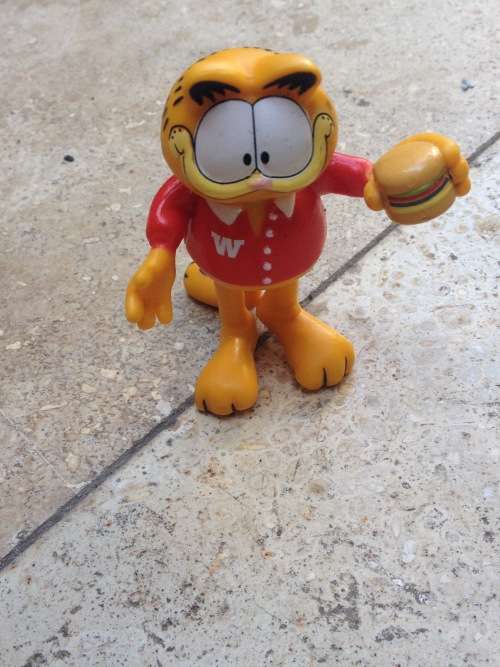Garfield paws pvc figure with Garfield mug