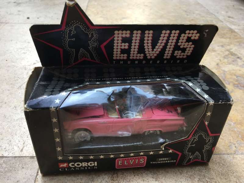 corgi thunderbird elvis with figure boxed