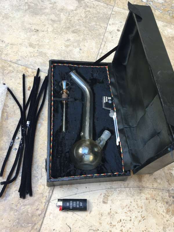 smoking glass bong in box