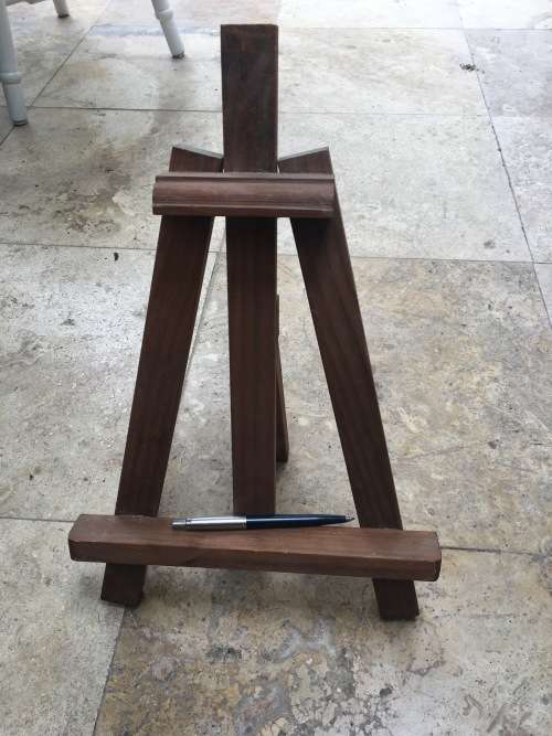 artist easel