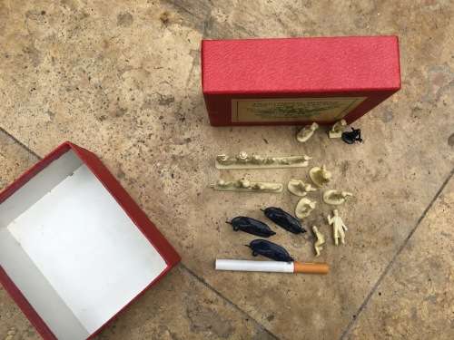Trophy miniatures wales red box with pvc model lot unpainted